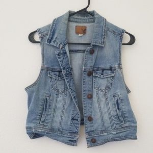 AE Denim Vest